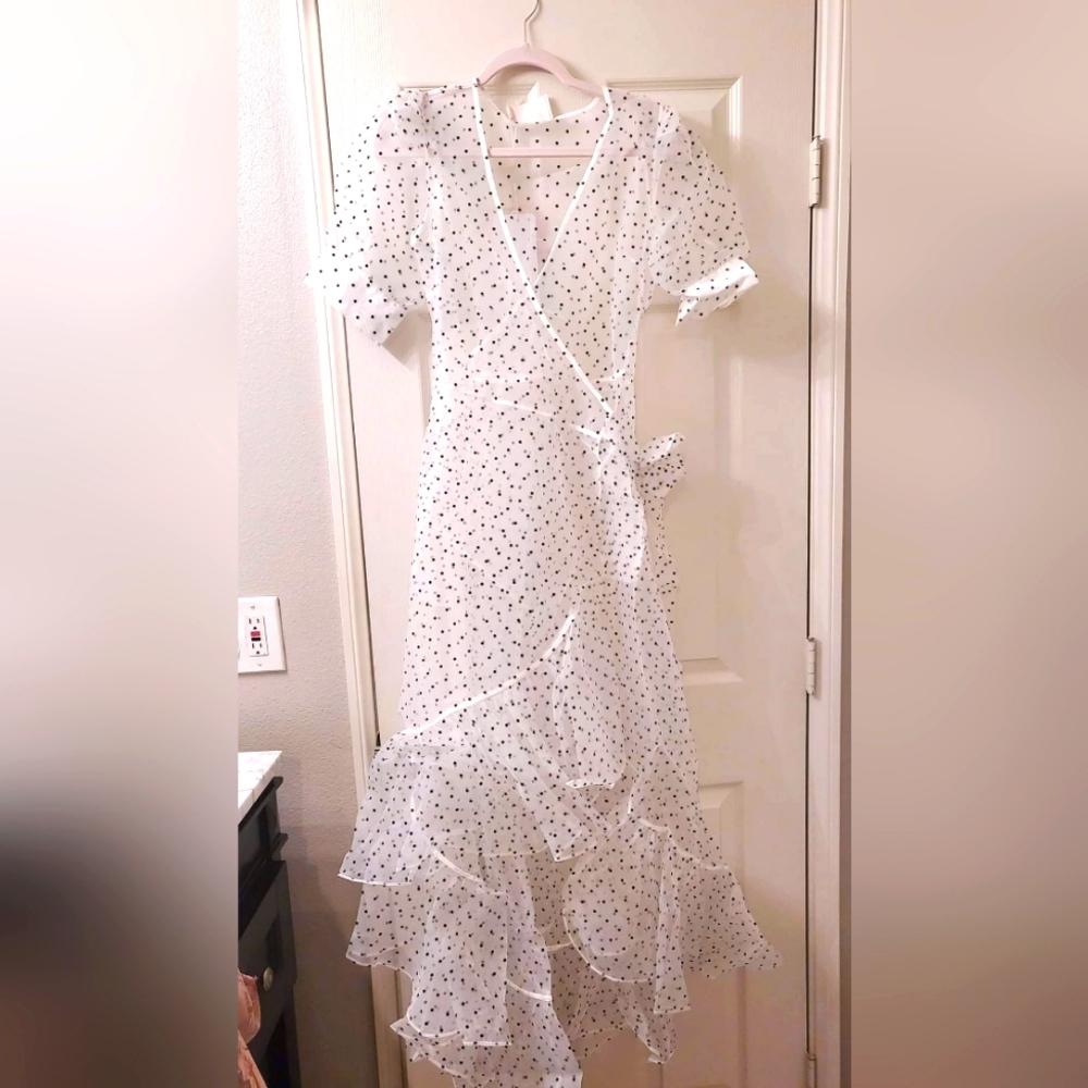 Selkie ghost polka dot dress in M maxi length